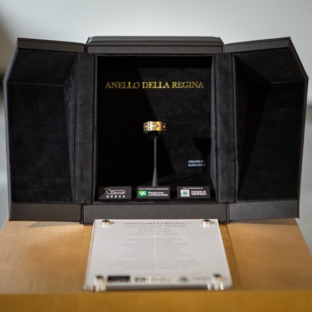 L’Anello della Regina® in its display case · 2025 edition